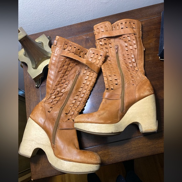 VINTAGE KENNETH COLE BROWN WOVEN LEATHER WOOD CLOG PLATFORM BOOTS US 8 - Picture 6 of 6